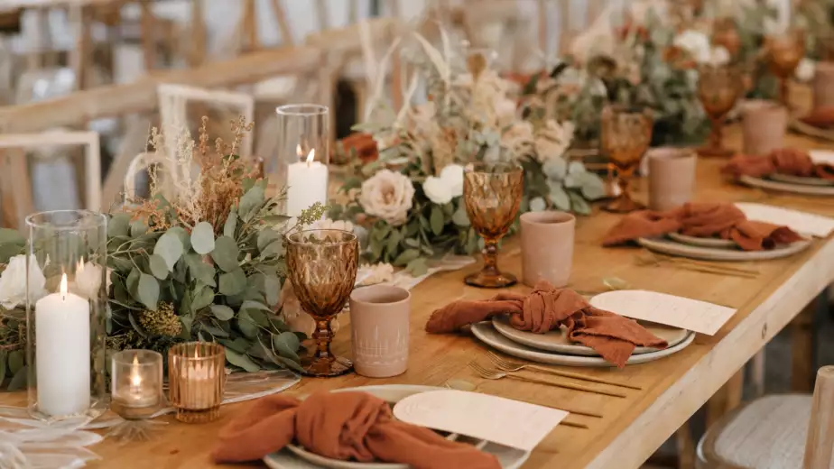 Décoration de mariage personnalisée et cohérente – Trevia Lab